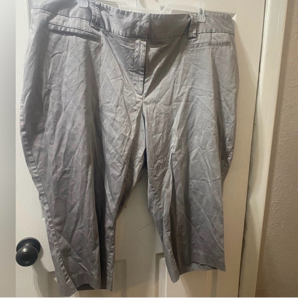Fashion Bug 28W Capri Pants